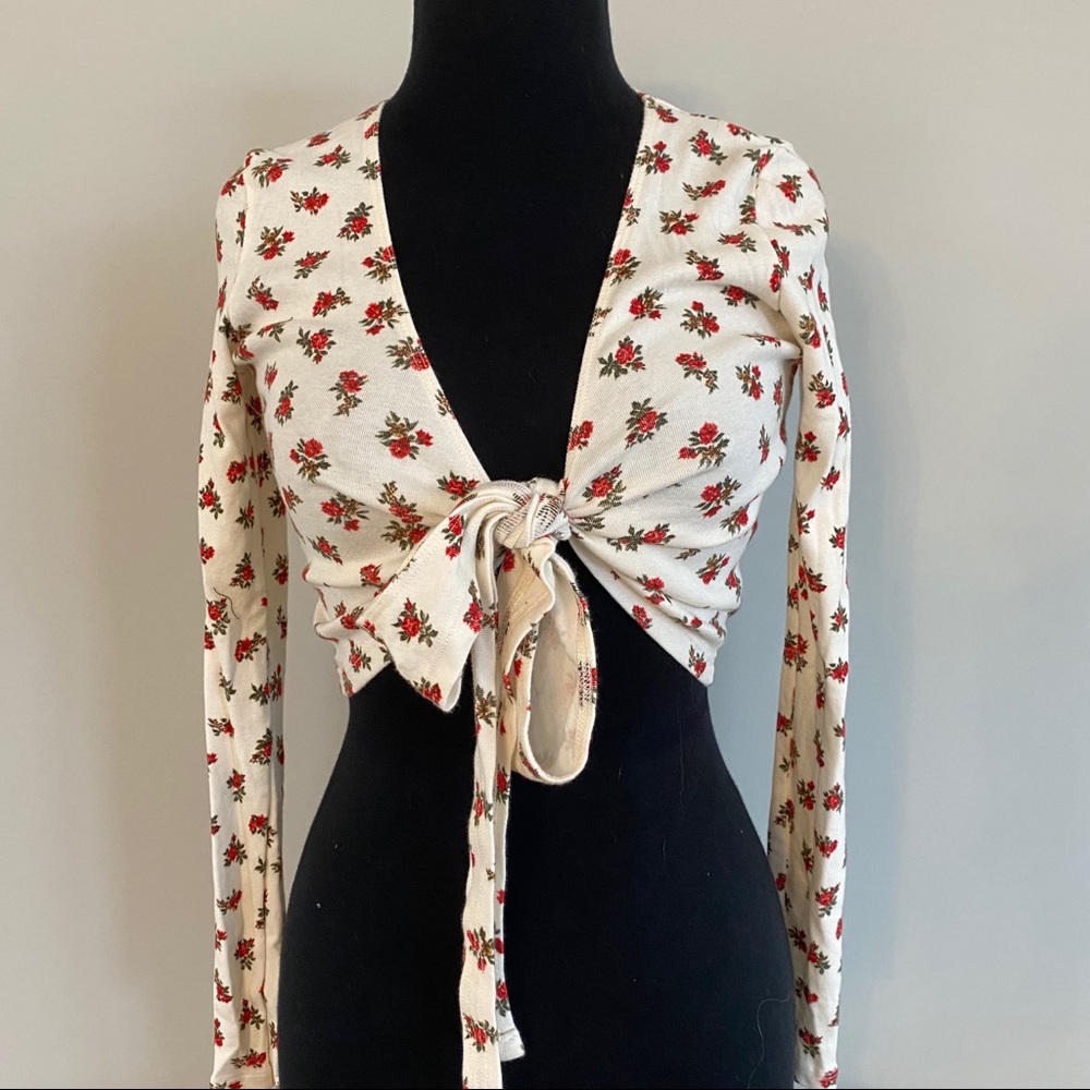 NWT floral crop top